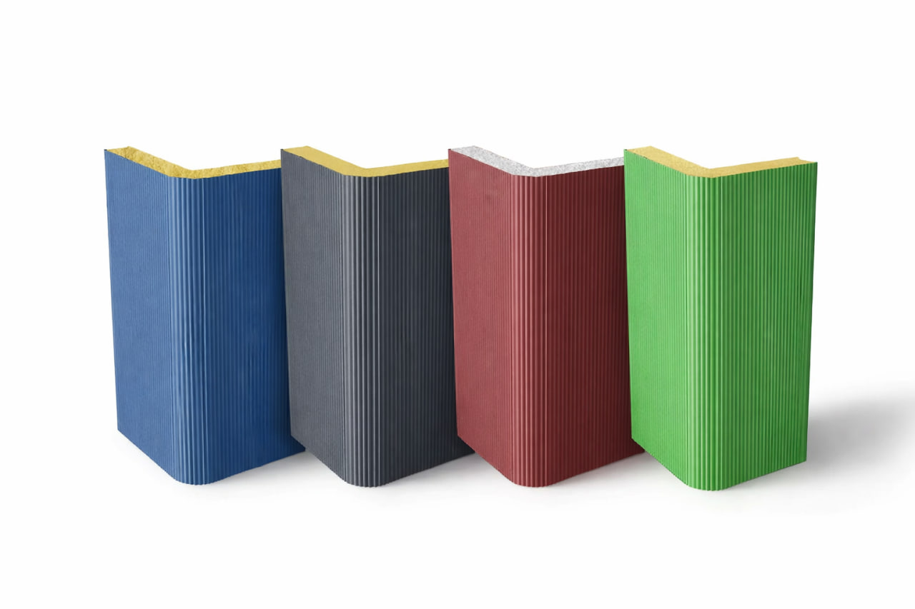 Вертикальные угловые сэндвич-панели на объекте